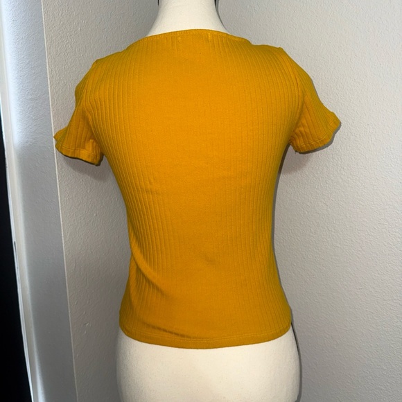 Heart Hips Yellow Button-Down Ribbed Top - Picture 3 of 7